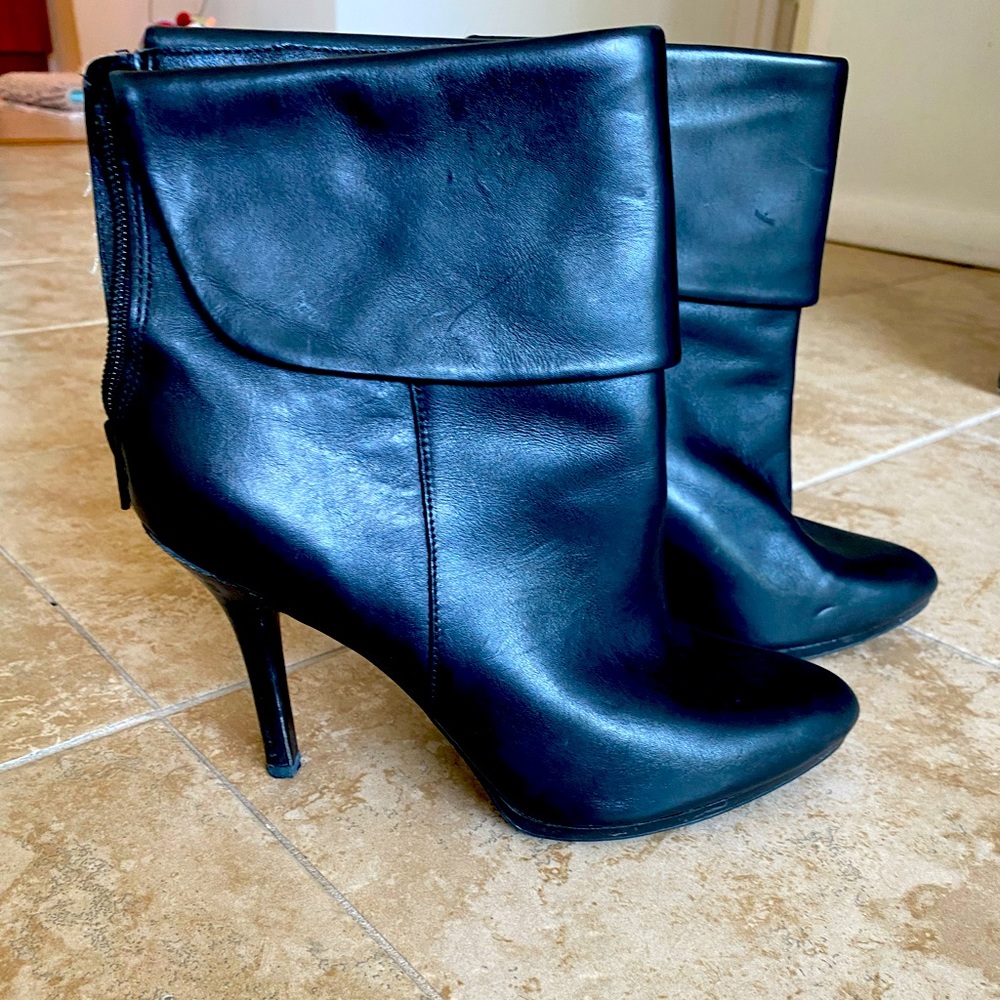 Heeled boots